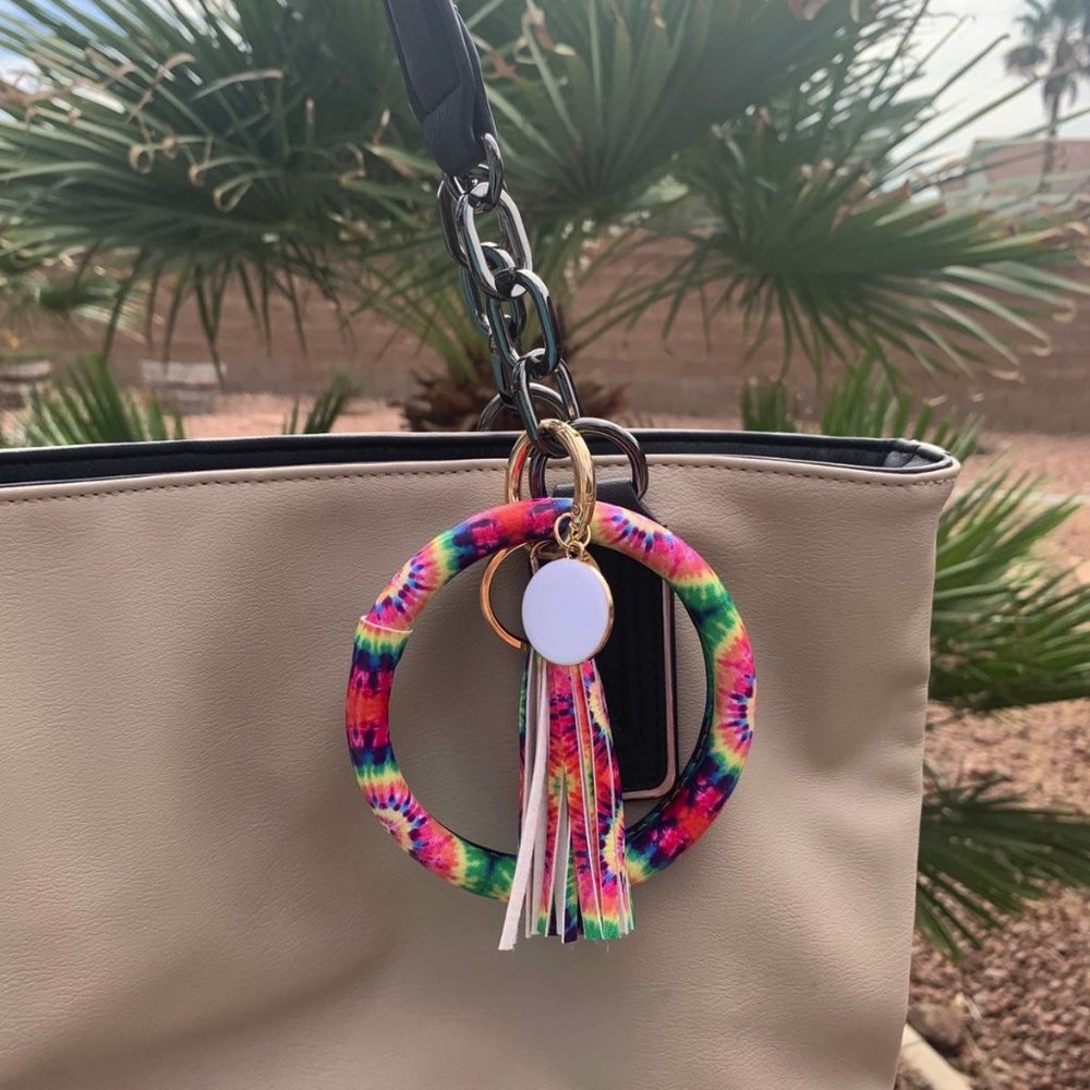 Tie-Dye Bangle Tassel Bracelet Keyring - Picture 4 of 4